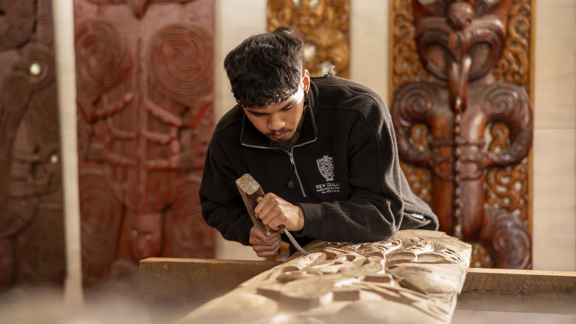 Te Puia_NZMACI_Wood Carving Te Puia_NZMACI_Wood Carving