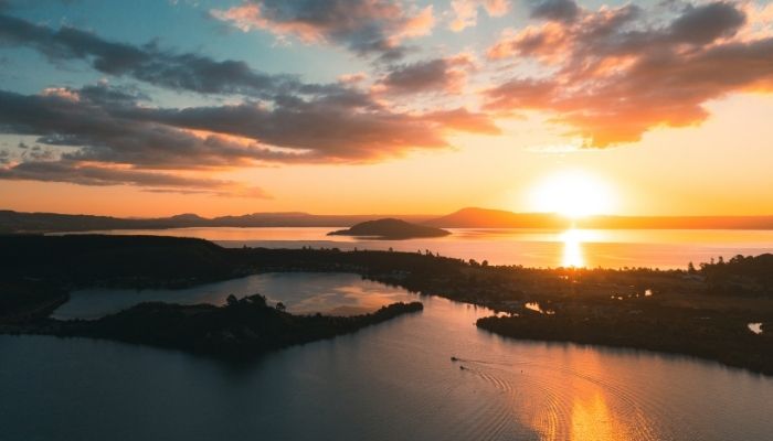 Your Summer Guide to Rotorua’s Lakes