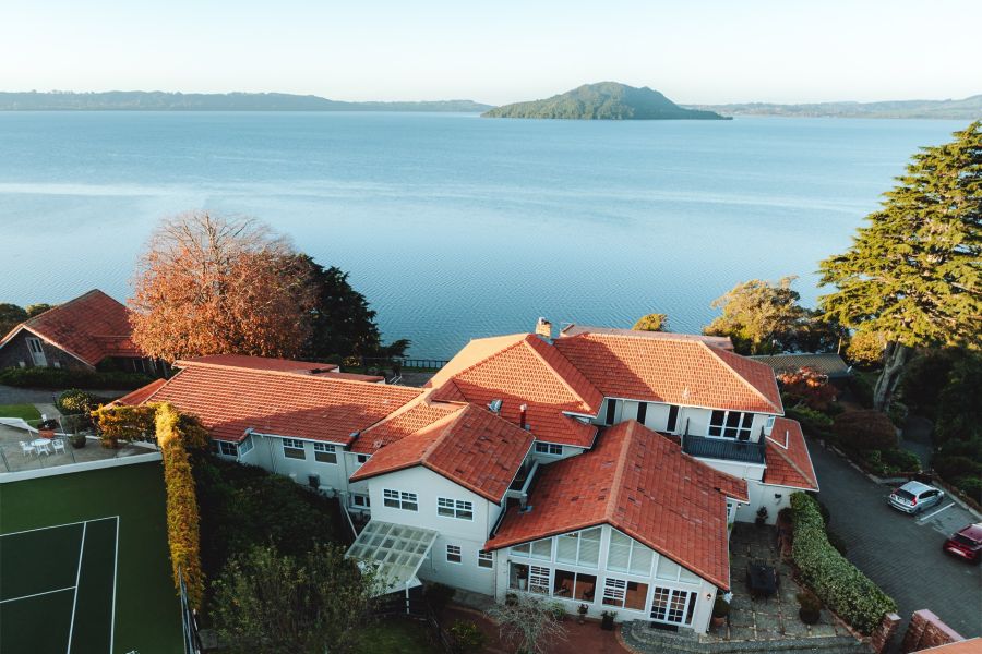 On the Point – Lake Rotorua_web_Matariki