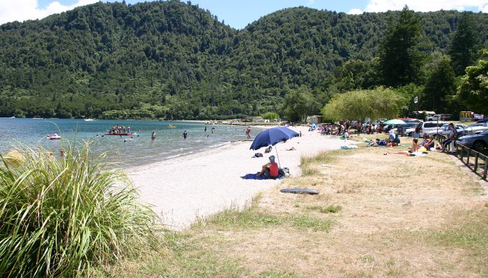 Blues_Tikitapu_1.jpg
