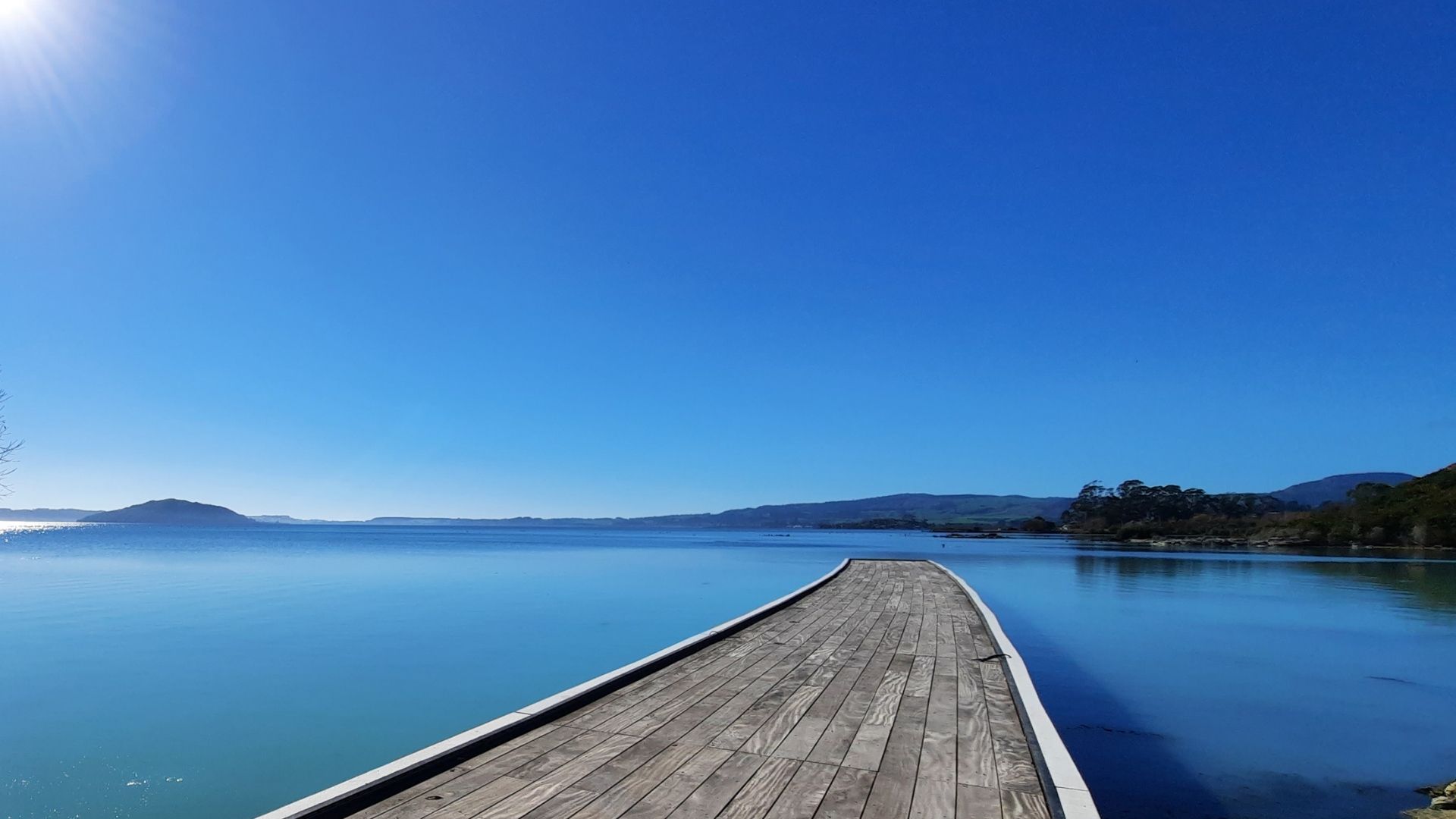 Lake-Rotorua-Boardwalk.jpg
